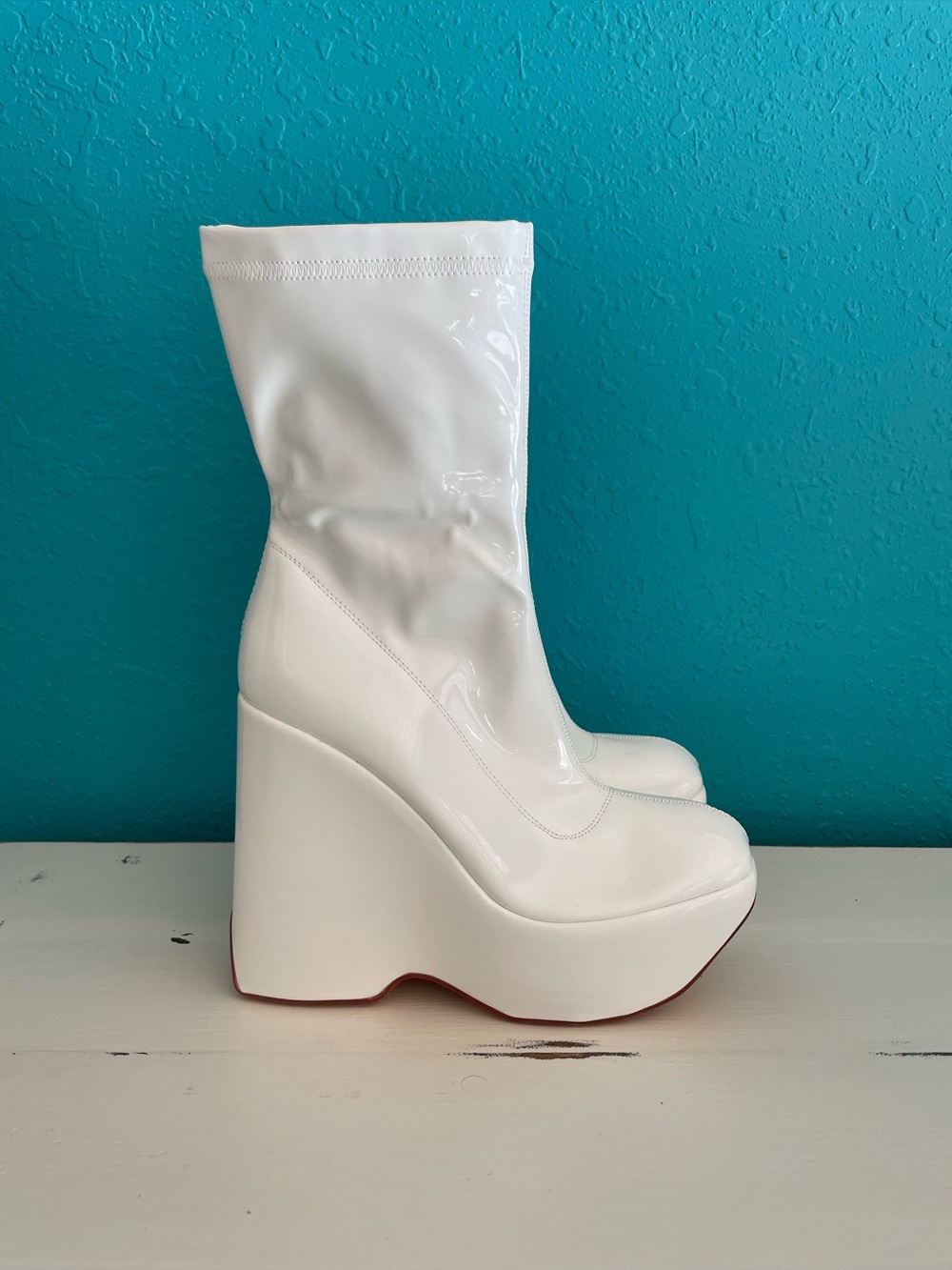 Mod 60’s inspired White Patent Platform GoGo Boots